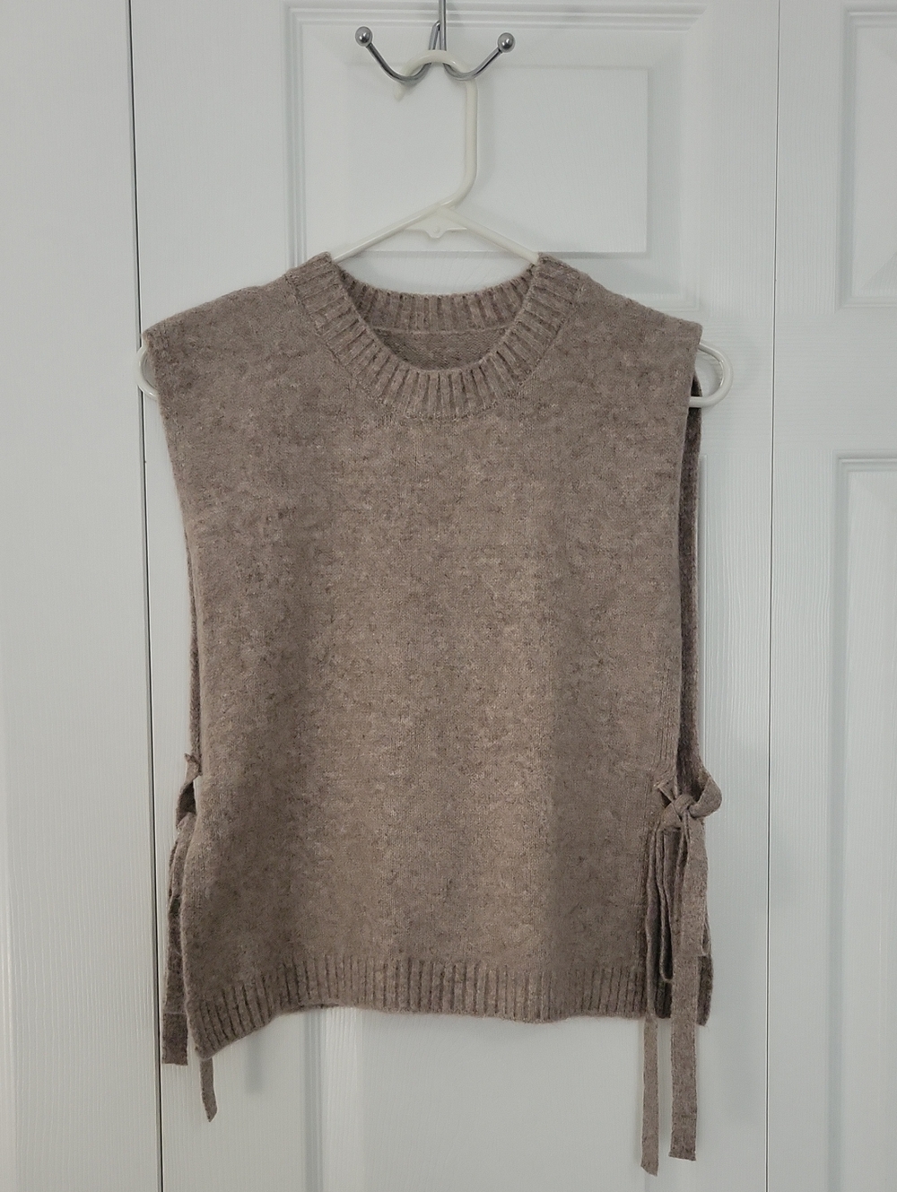Primark Sleeveless Knit Side-Tie Sweater Vest - Taupe